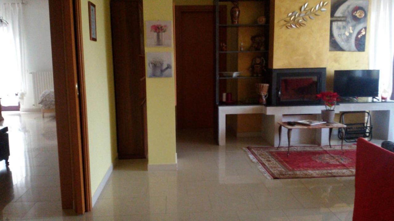 "La Casa Di Mariagrazia" Appartamento 4 Locali Sammichele Di Bari Exterior foto